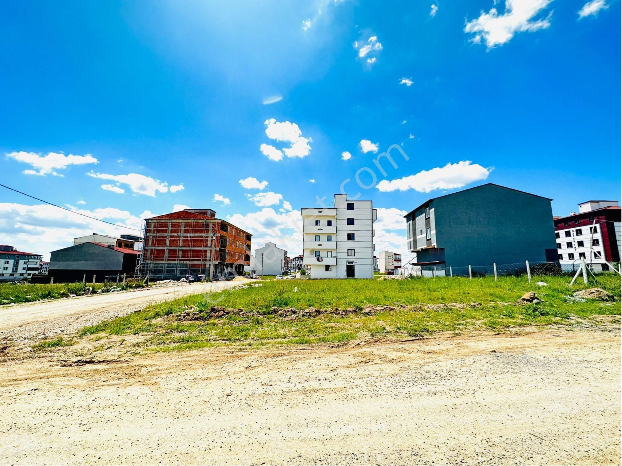 Kapaklı Merkez Cadde Cephe 371 M2 Ticari+konut İmarlı Arsa