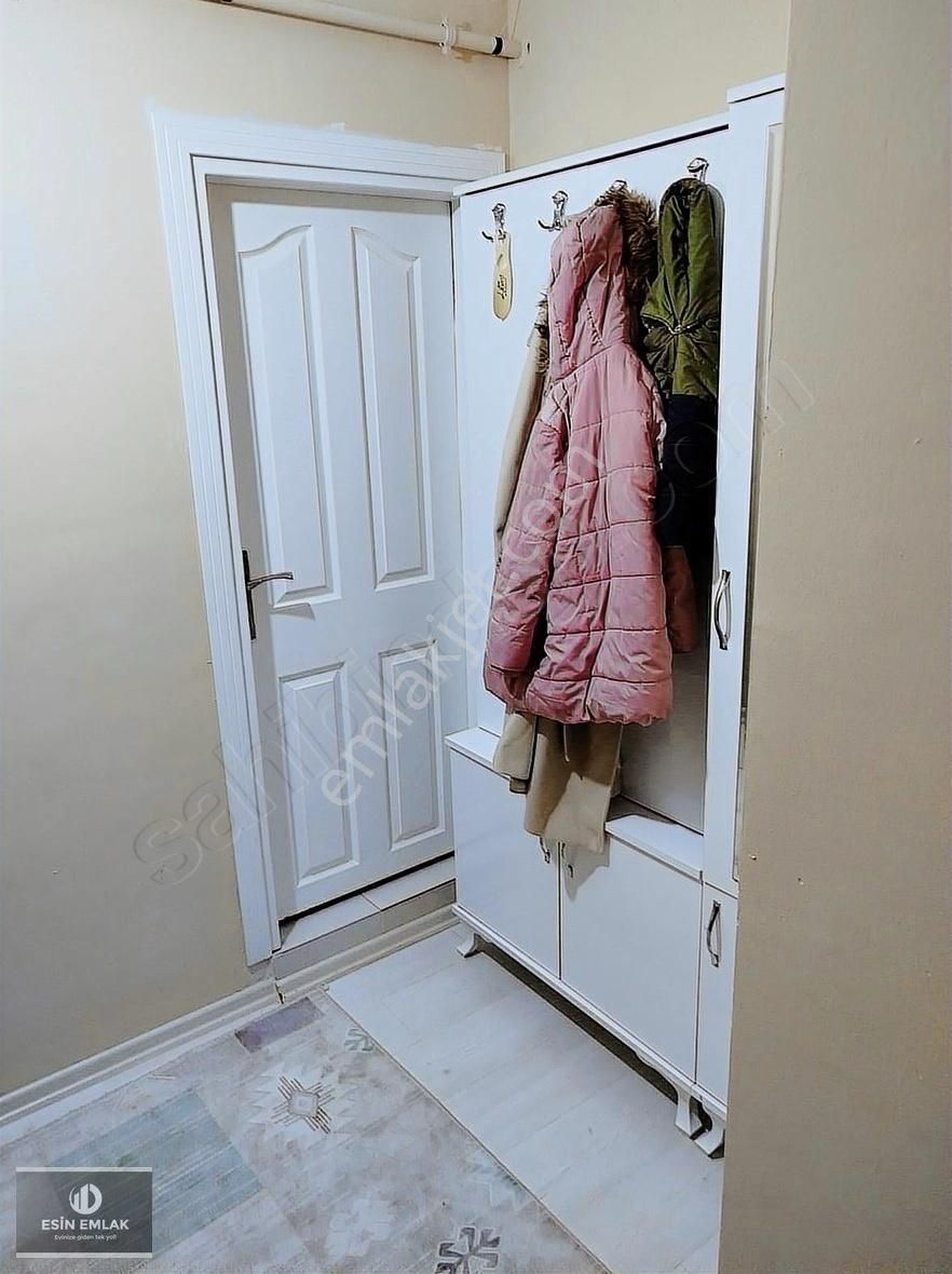 Özgürlük Mah Balkonlu Okul Ve E-5'e Yakın 3+1 Satılık Daire