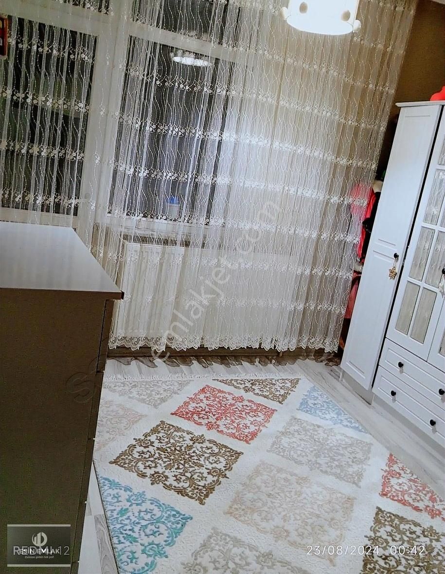 Çamçeşme Mah Banyosu Yenilenmiş Temiz Ferah 2+1 Satılık Daire