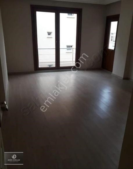 Osmangazi Mah Balkonlu Arakat 2+1 Satılık Daire