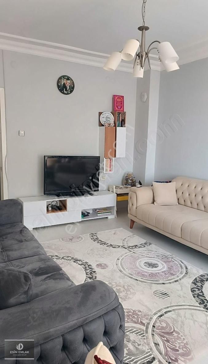 Cumhuriyet Mh. Yüksek Kat Ferah Temiz 3+1 Satılık Daire