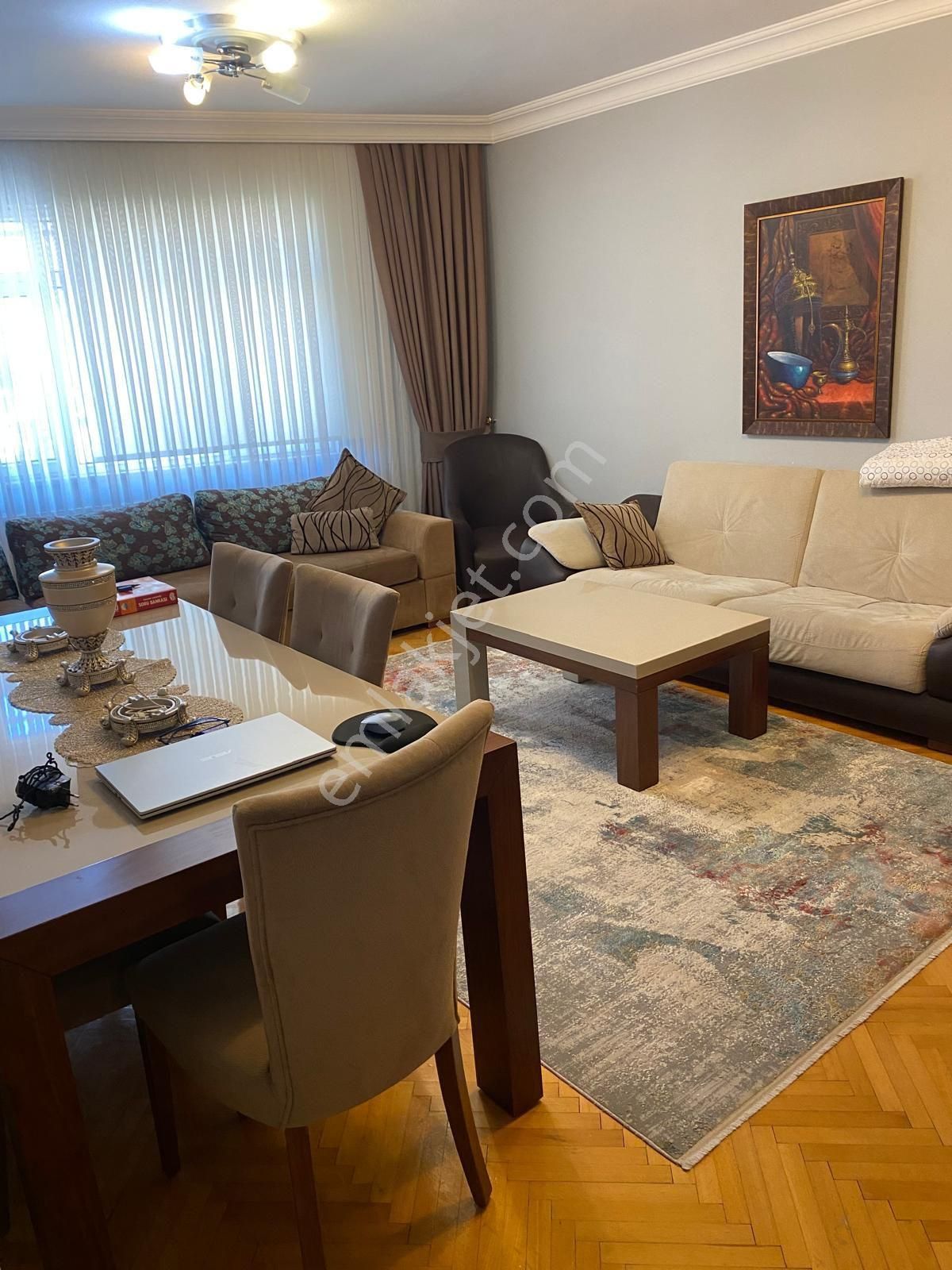 Rami Cuma Mah. Ayten Sok. Otoparklı 1. Kat 130 M2 Temiz 3+1 Satılık Daire