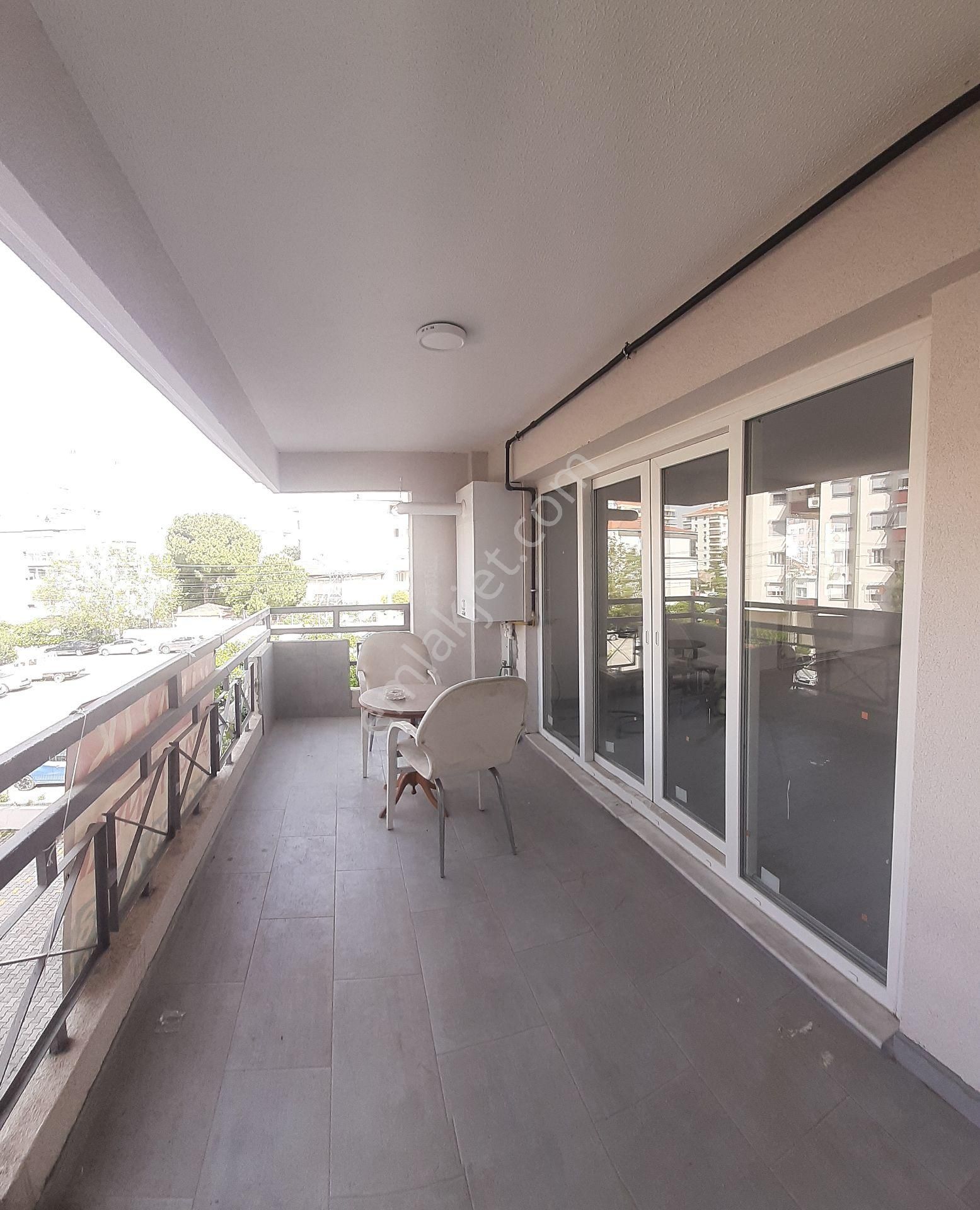 **** Narlıdere 'de Otoban & Metro Yanı Havadar Kiralık Daire***