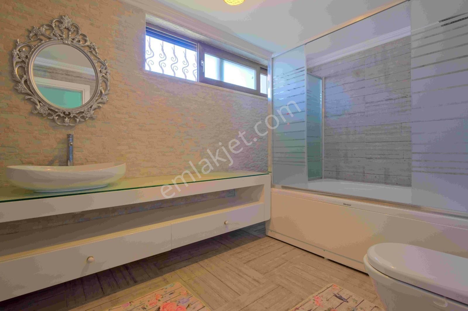 Stop’tan Karagedik 9+1 Lüks Konsept Villa - Görsel 31