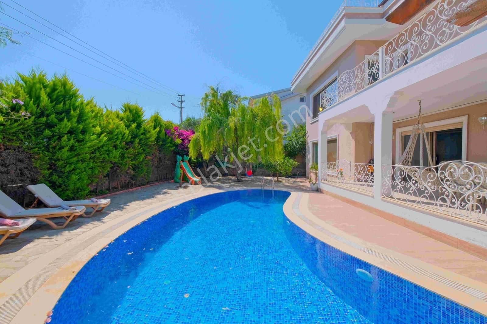 Stop’tan Karagedik 9+1 Lüks Konsept Villa - Görsel 4