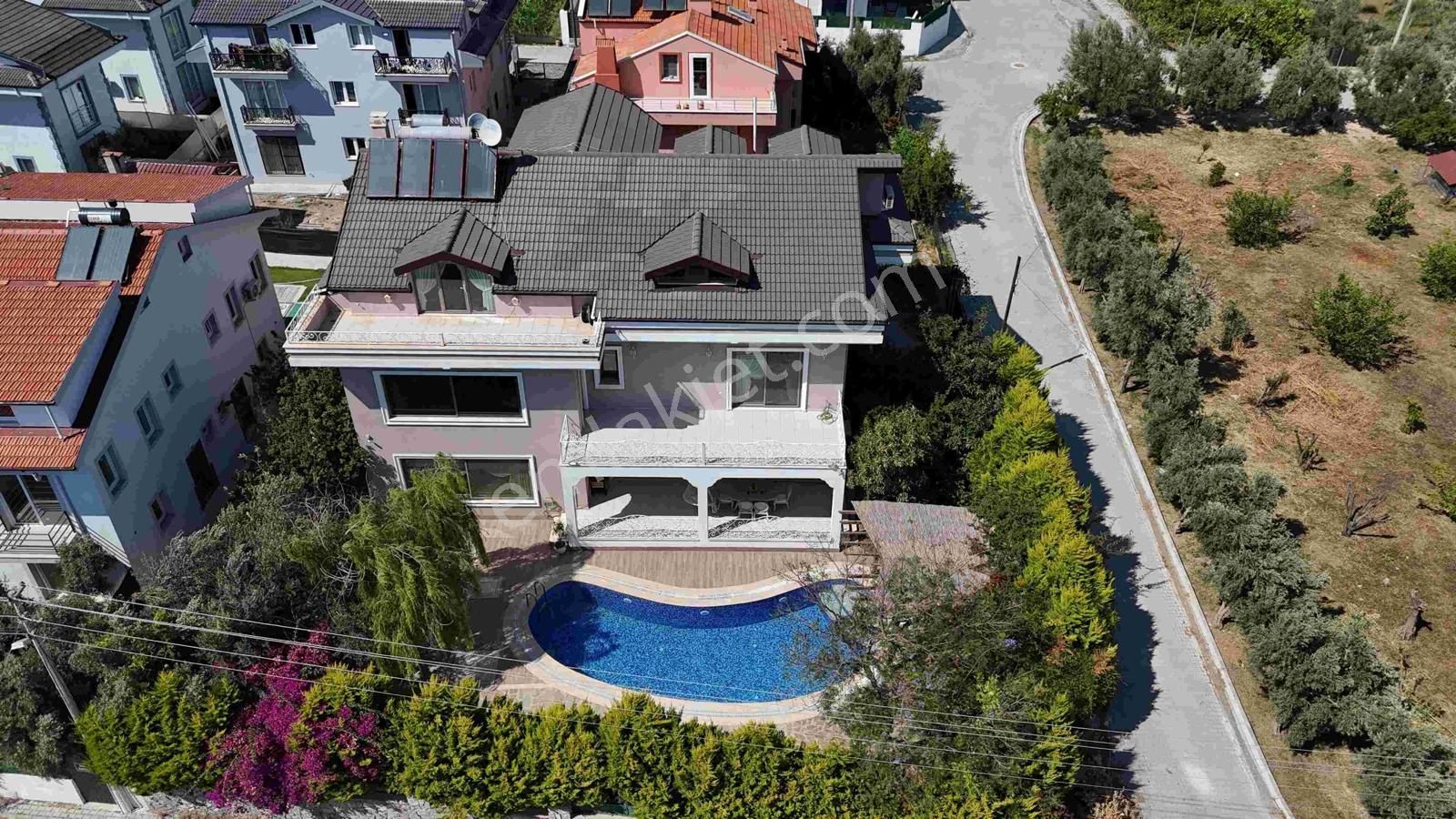 Stop’tan Karagedik 9+1 Lüks Konsept Villa - Görsel 13