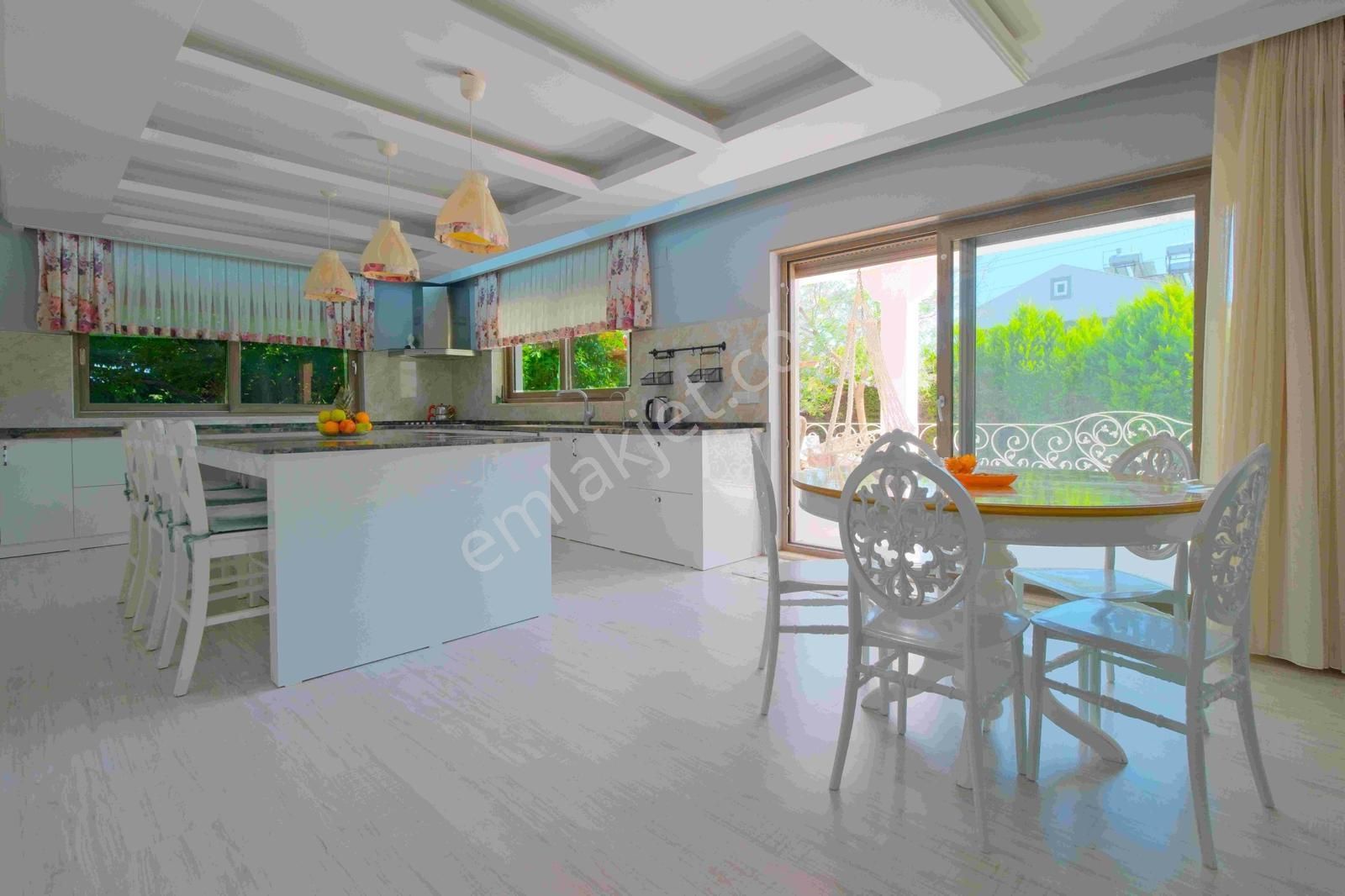 Stop’tan Karagedik 9+1 Lüks Konsept Villa - Görsel 9