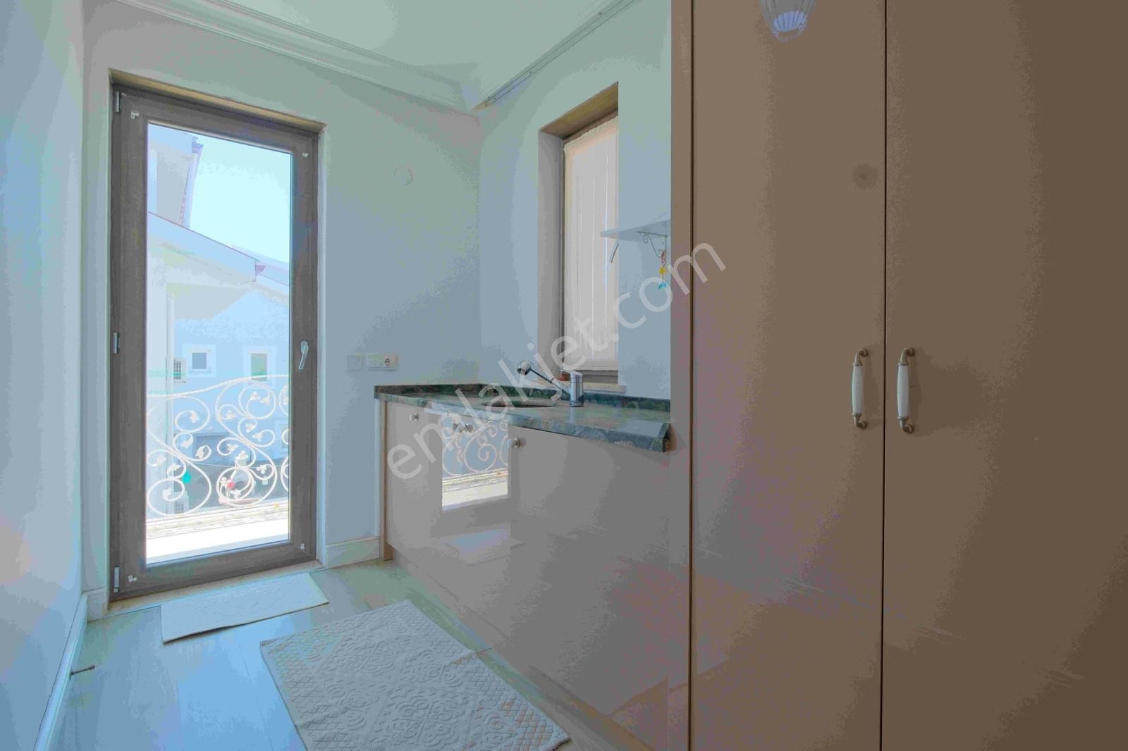 Stop’tan Karagedik 9+1 Lüks Konsept Villa - Görsel 28