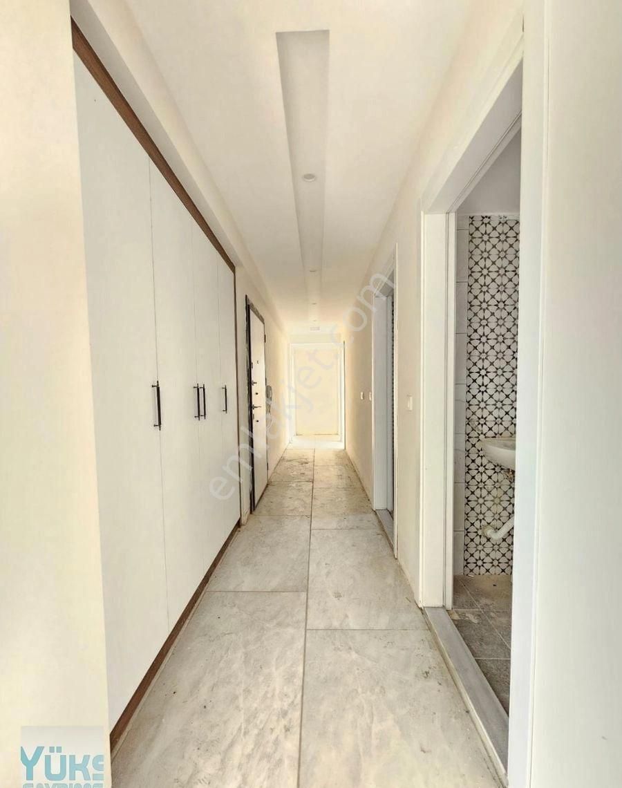 Denizli Şemikler'de 3+1 140 M2 Ara Kat Satılık Daire