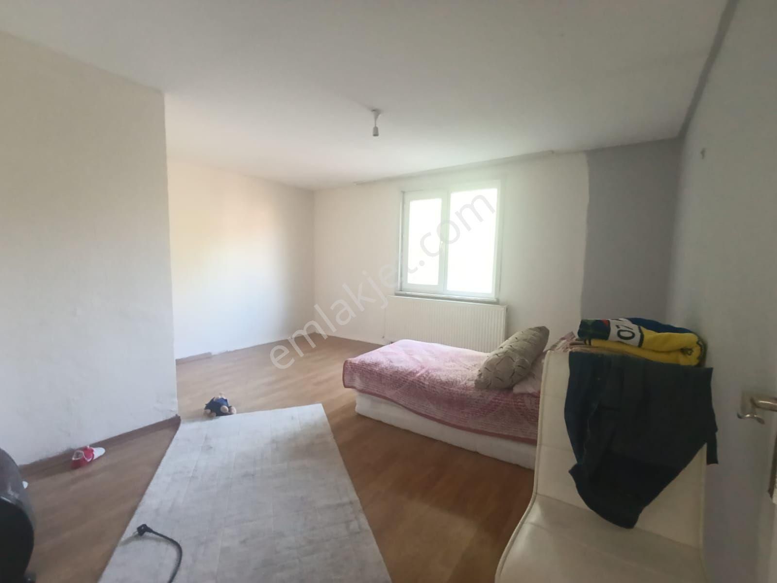 Göksu Da Anacadde Paraleli 70 M 1+1 Arakat Daire