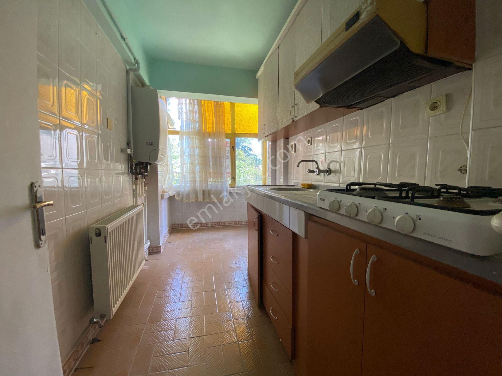 Nasip Emlak'tan Ayyıldız Bölgesinde Güney Cephe 2+1 Giriş Kat Daire