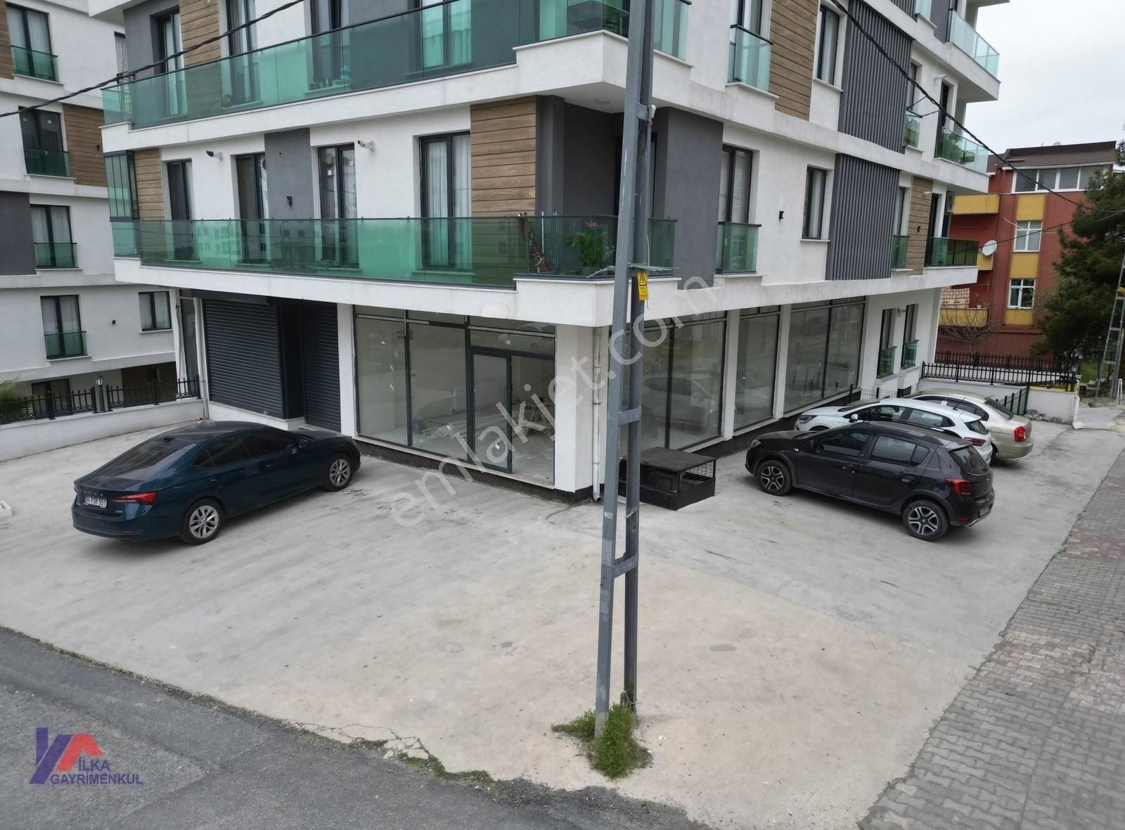 İlka'dan Muhteşem Kdv Avantajlı 2 Katlı Kullanışlı 150m2 Dükkan