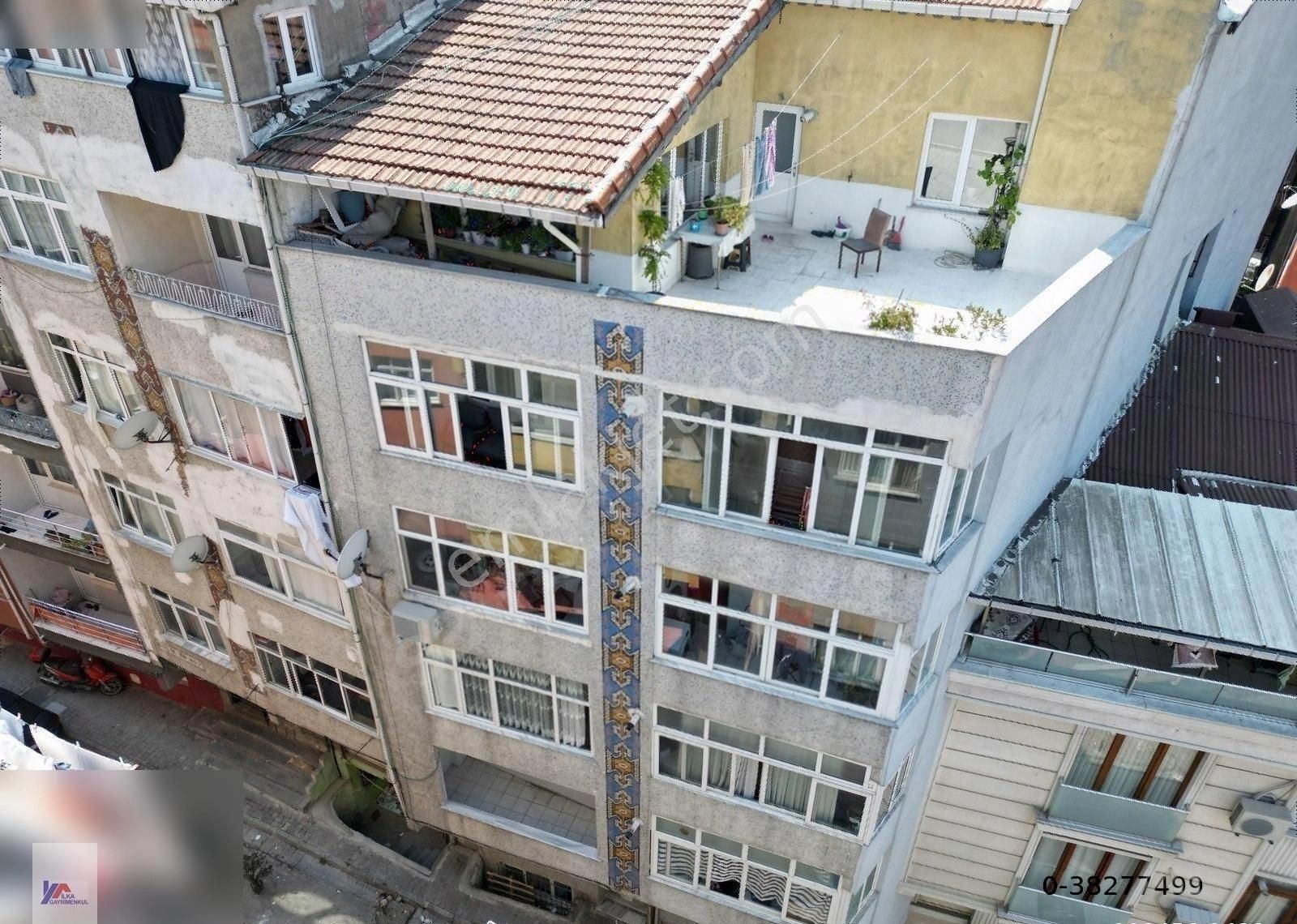 İlka'dan Talatpaşa Mh Merkezi Konumda Metrobüse 3 Dk Satılık
