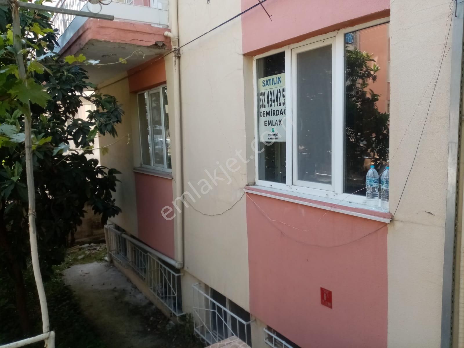 Balıkesir Bahçelievler De Demirdağ Emlak Tan Satılık 2+1 Giriş Kat Daire.