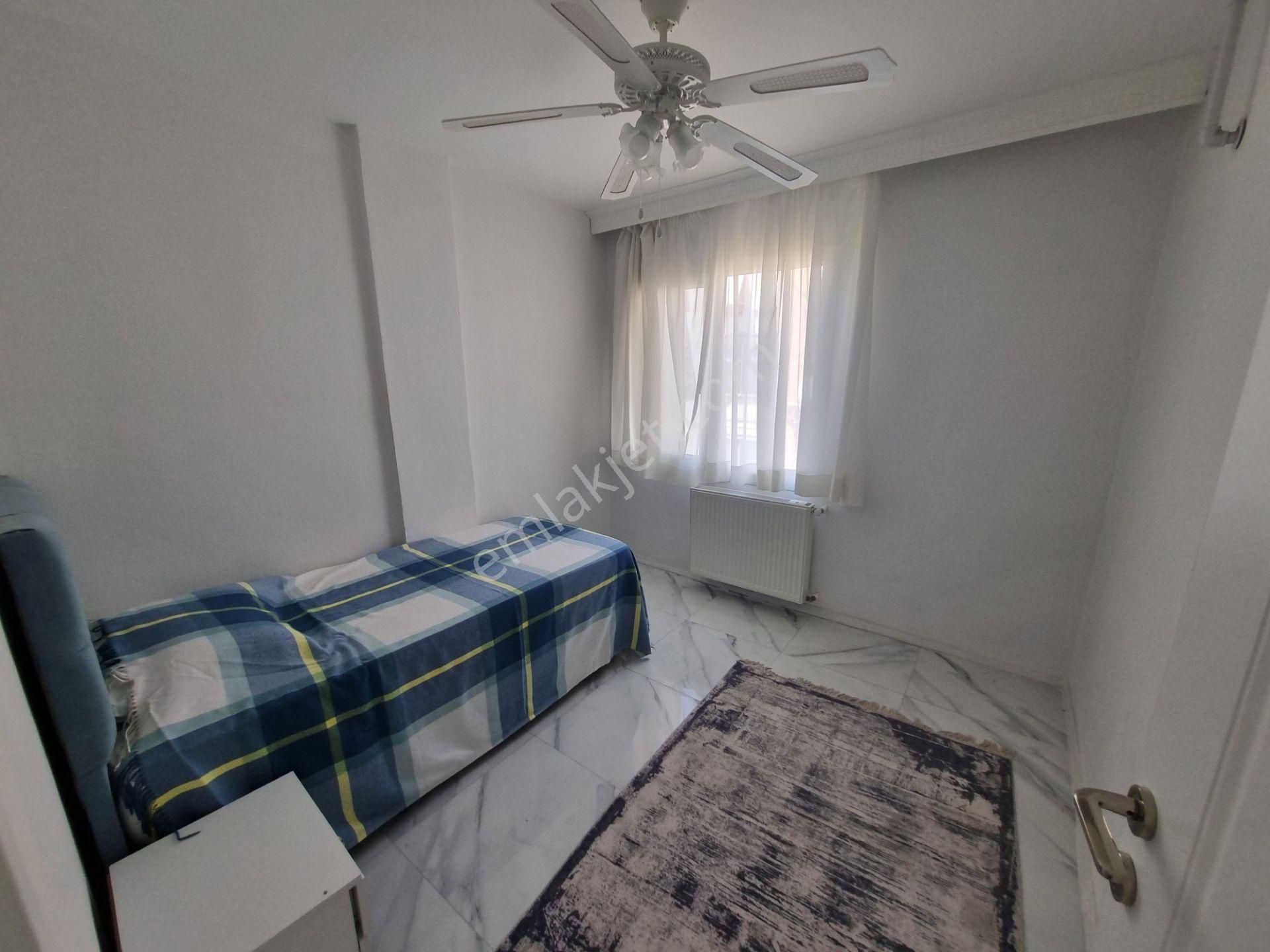 Bostanlı Yusuf Vardar Sk.’da Lüks Eşyalı 3+1 Kiralık Daire - Görsel 17