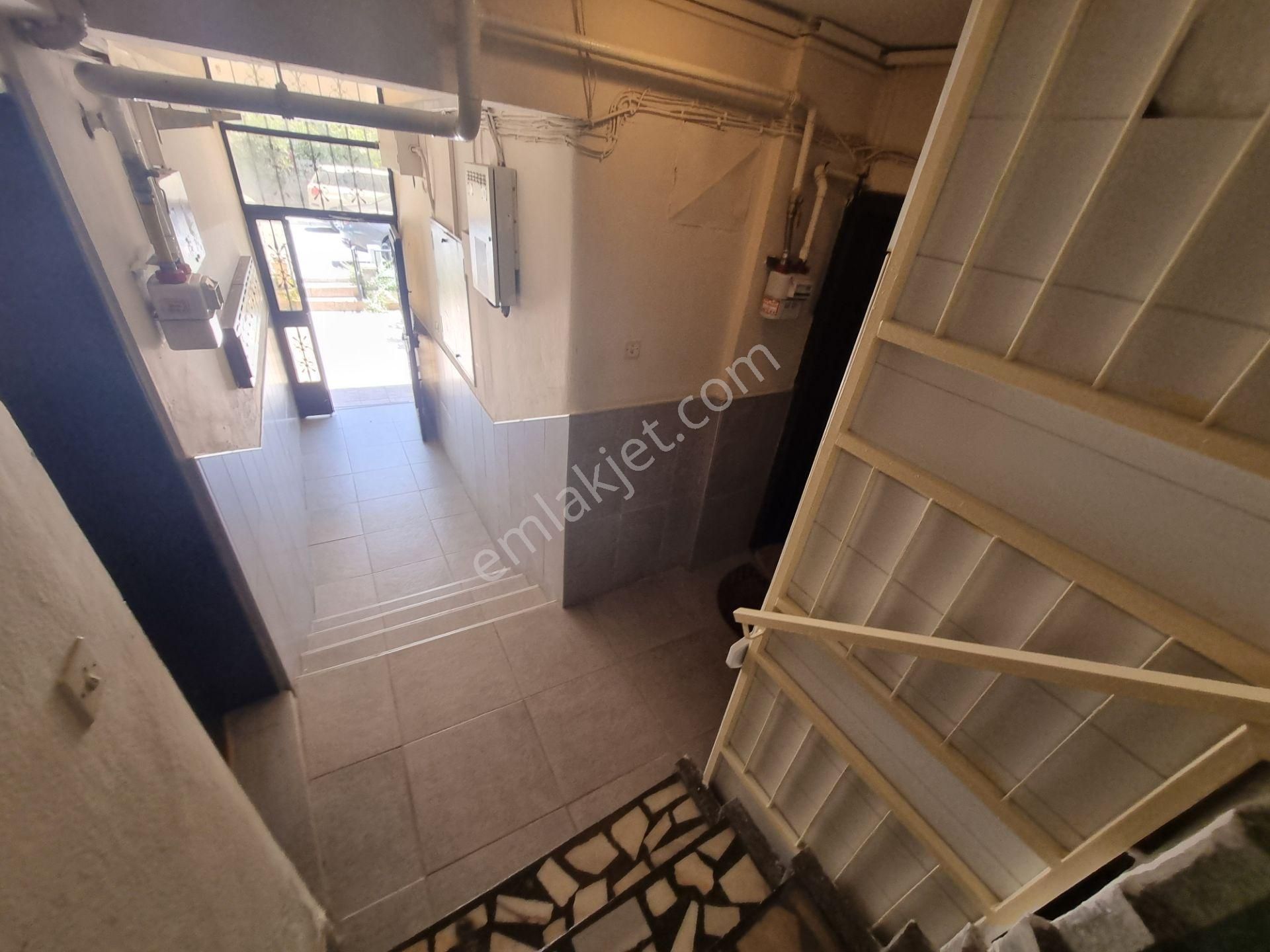 Bostanlı Yusuf Vardar Sk.’da Lüks Eşyalı 3+1 Kiralık Daire - Görsel 33