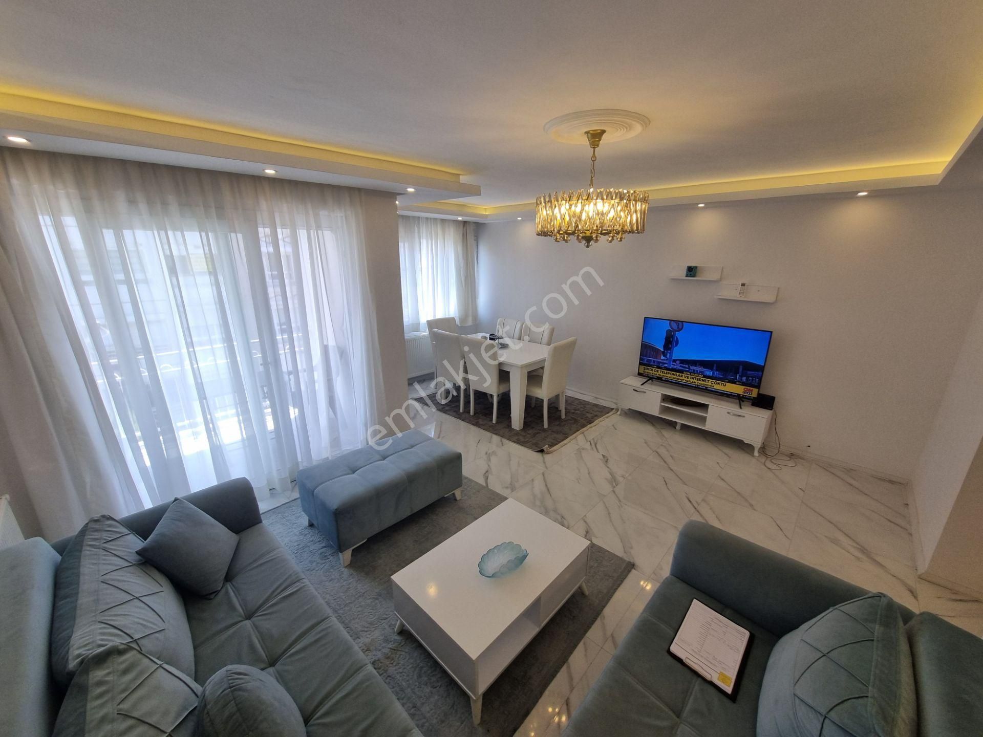 Bostanlı Yusuf Vardar Sk.’da Lüks Eşyalı 3+1 Kiralık Daire