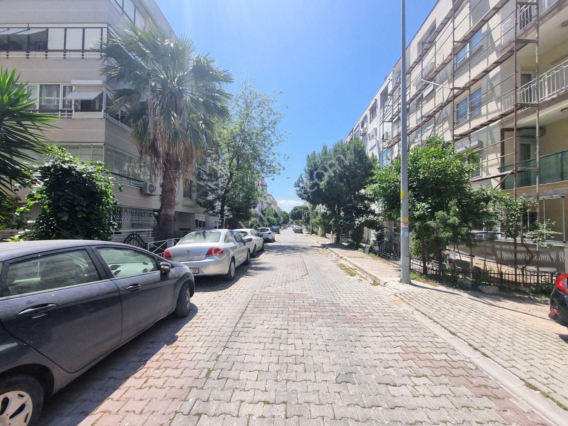 Bostanlı Yusuf Vardar Sk.’da Lüks Eşyalı 3+1 Kiralık Daire - Görsel 31