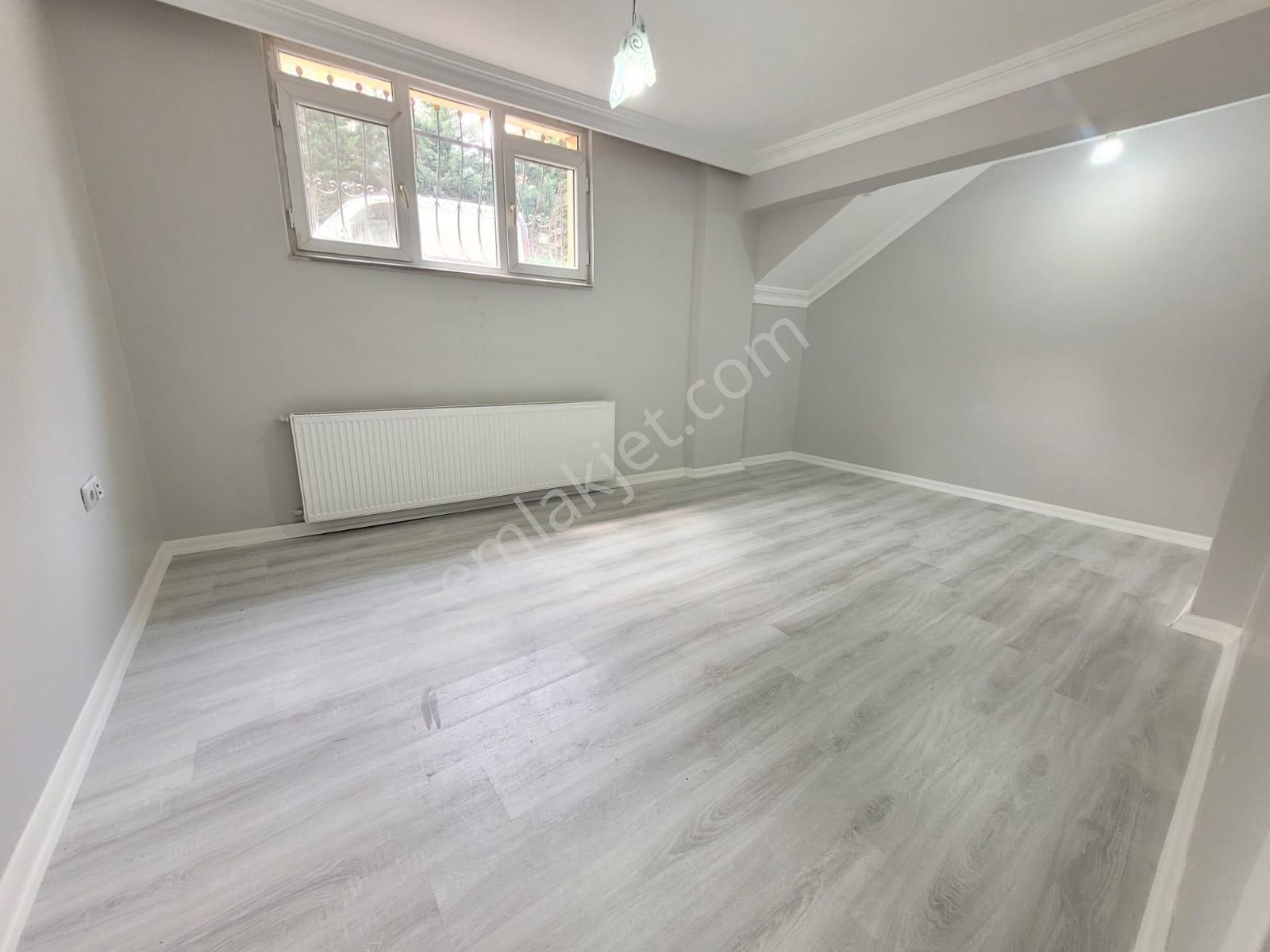 Üç Kardeşler'den İ.paşa Mah'de Satılık 100m² Masrafsız Bahçe Kat