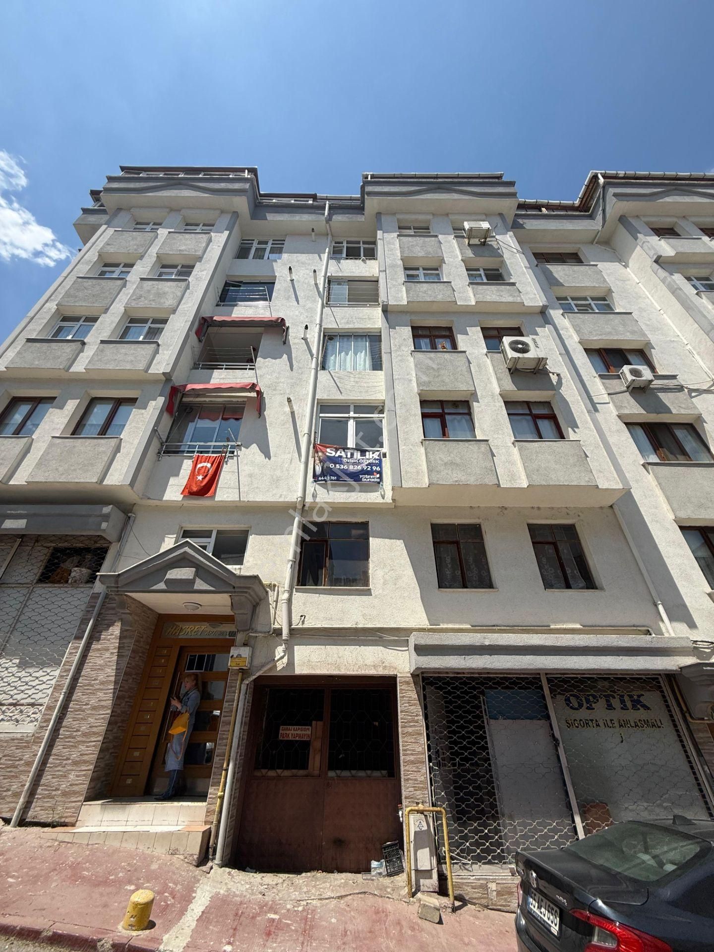 Gazi Devlet Hastanesi Karşısında Satılık 2+1 Daire