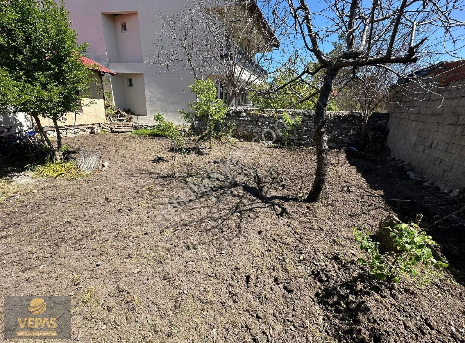 Vepaş'tan Arsasıyla Satılık Müstakil Ev 245 M2