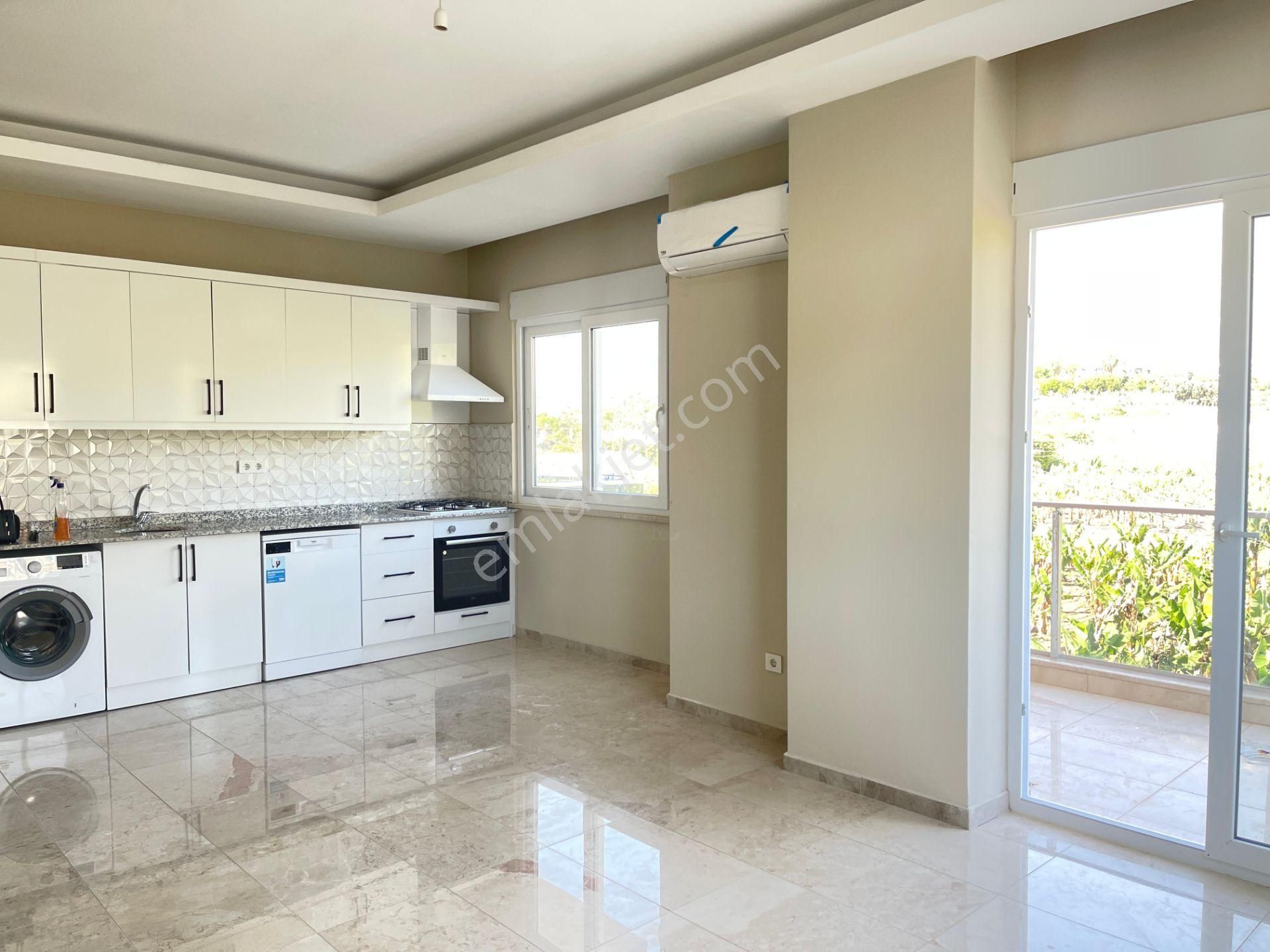 Alanya Kargıcakta Satılık Beyaz Eşyalı Sıfır 1+1 Geniş Daire