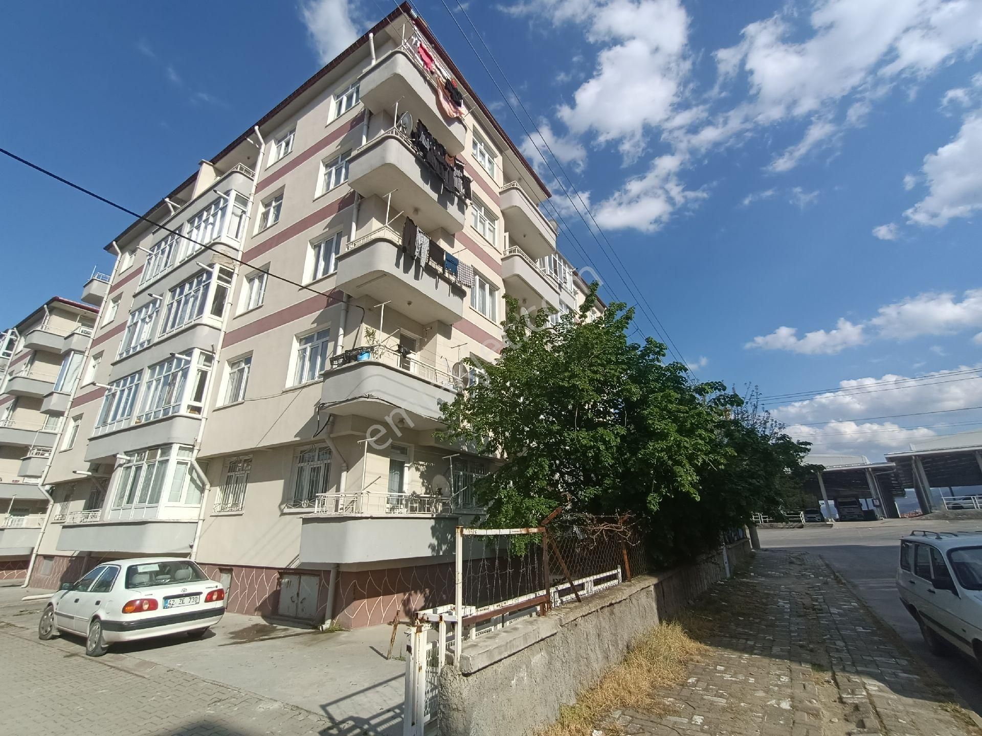Abit Gm Perşembe Pz. Cvr. Kiralık Geniş 2+1 Arakat Bakımlı Daire