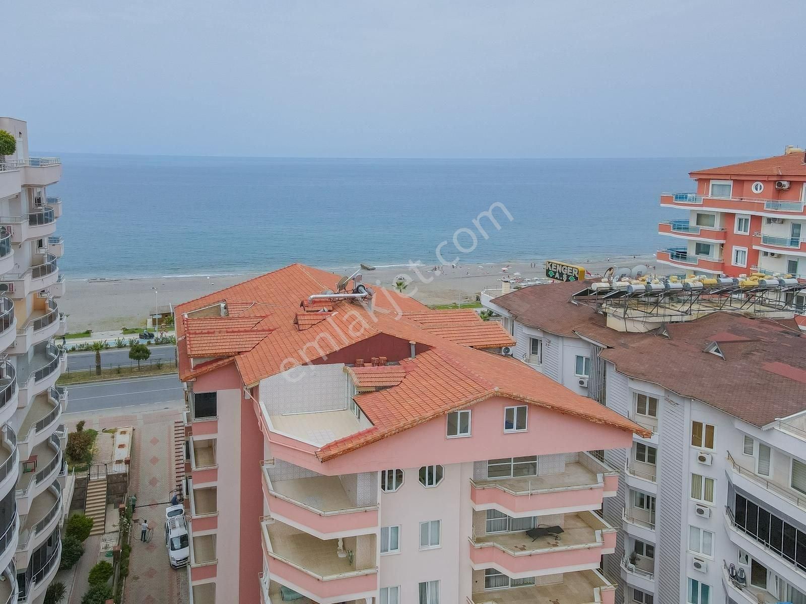 Alanya Mahmutlar Denize İlk Bina Satılık 4+2 Penthouse