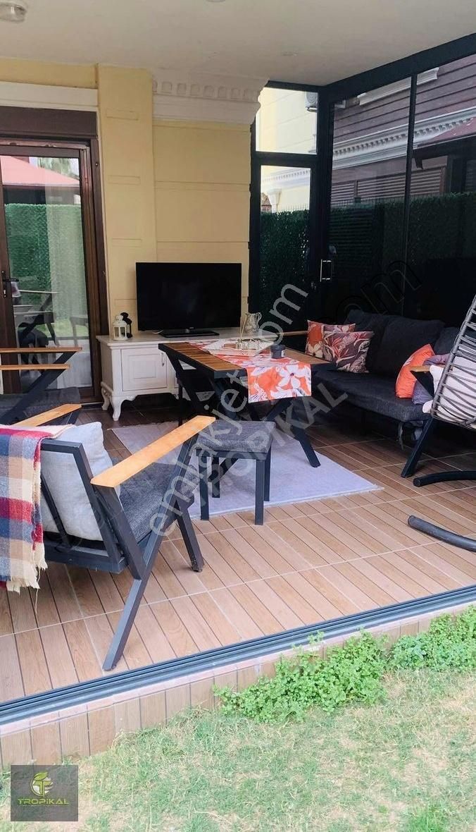 Altıntaş'da Site İçerisinde 4+1 Triplex Villa