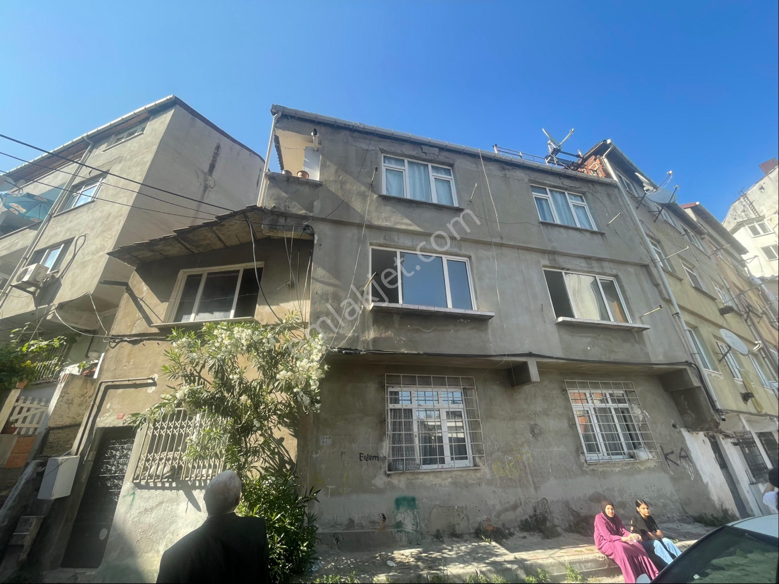 Gültepe Harmantepe De Kiralık Sobalı Ara Kat 2+1 Daire