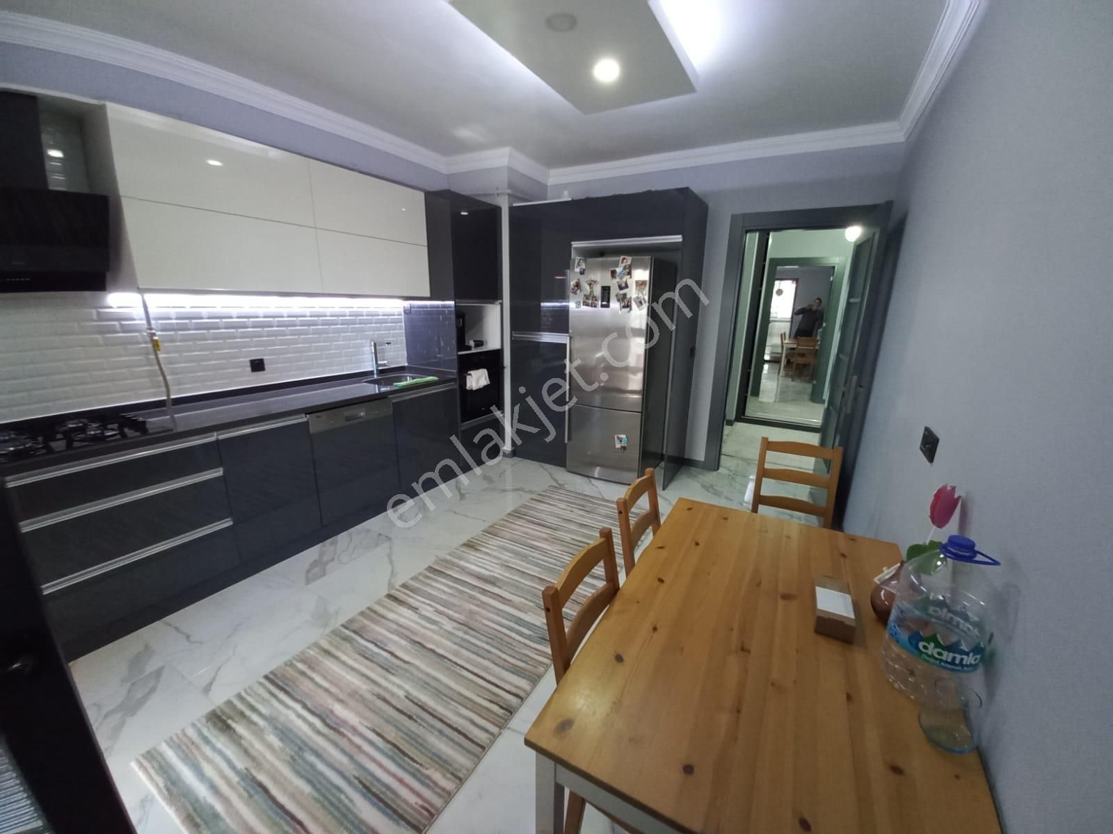 Hürriyet Mah. 3+1 / 145m2, Lux Site İçi Satılık Daire!!!