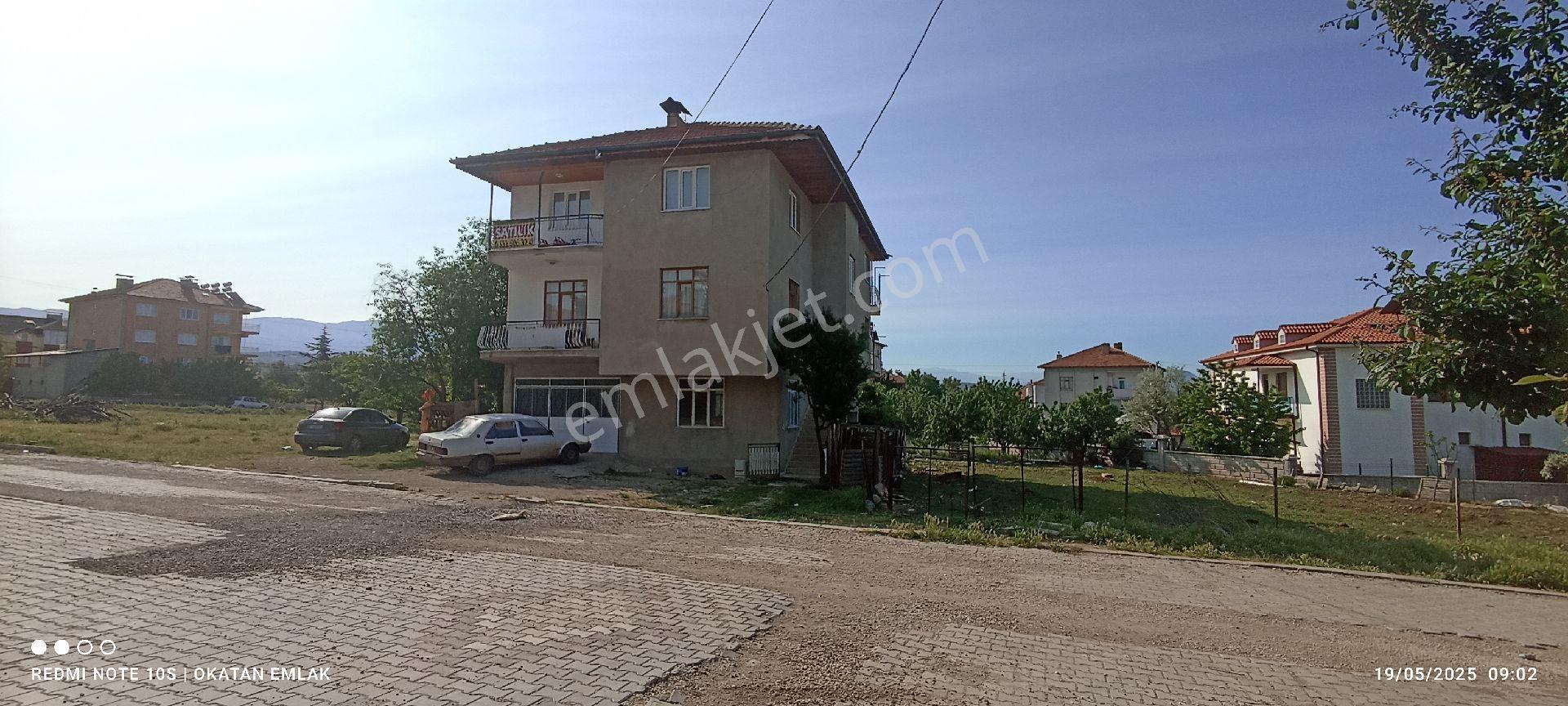 Çavdır Merkez'de 1+2 Katlı Apartman - Görsel 10