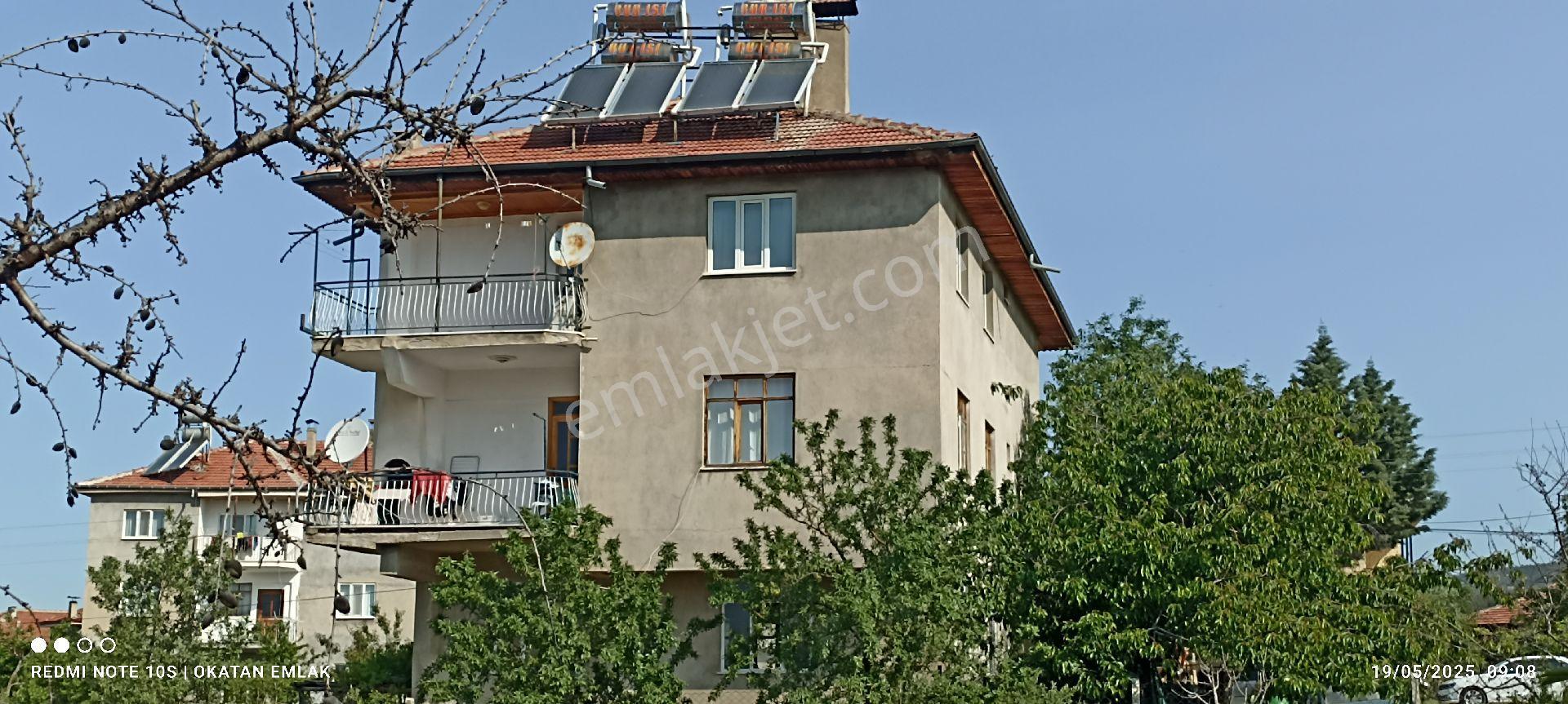 Çavdır Merkez'de 1+2 Katlı Apartman - Görsel 2