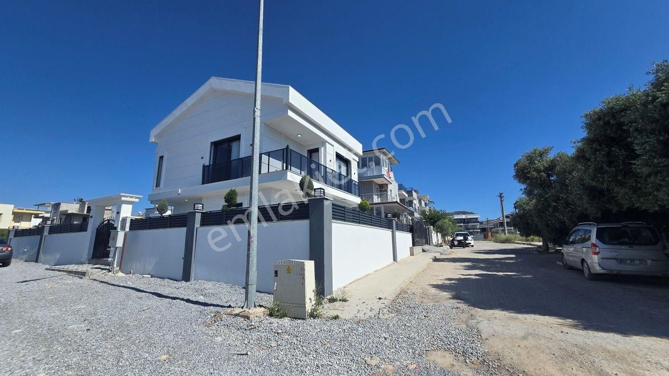 Satılık Sıfır Müstakil Villa – Didim Hisar Mahallesi’nde Köşe Konumda, Havuzlu & Eşyalı