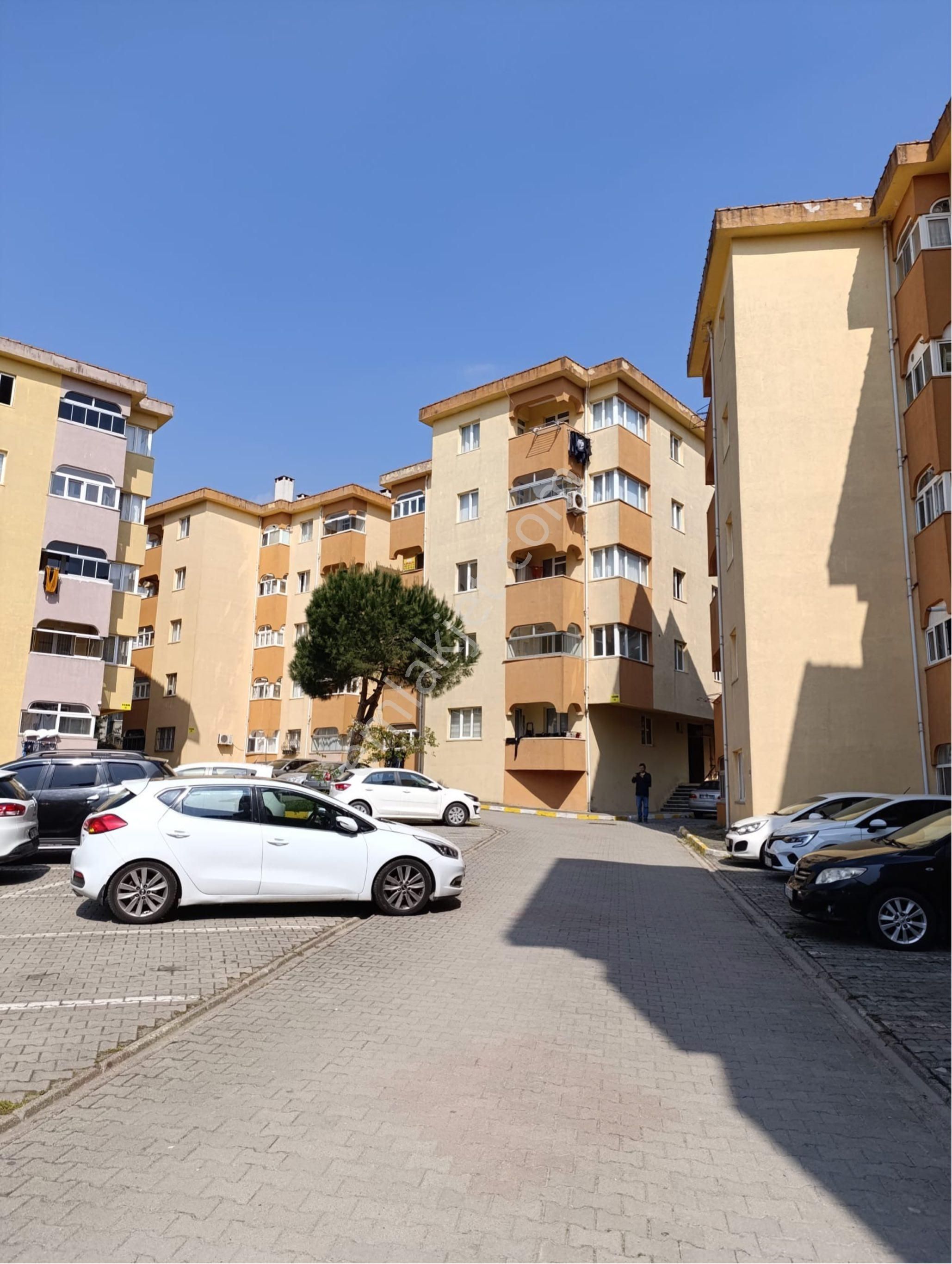 Gül 91 Sitesinde Satilik 3+1 Daire