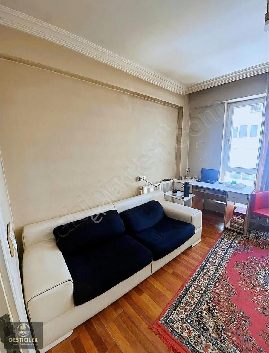 Au Desticiler'den Yenibağlar'da Aöf Arkası 1+1 Kiralık Daire