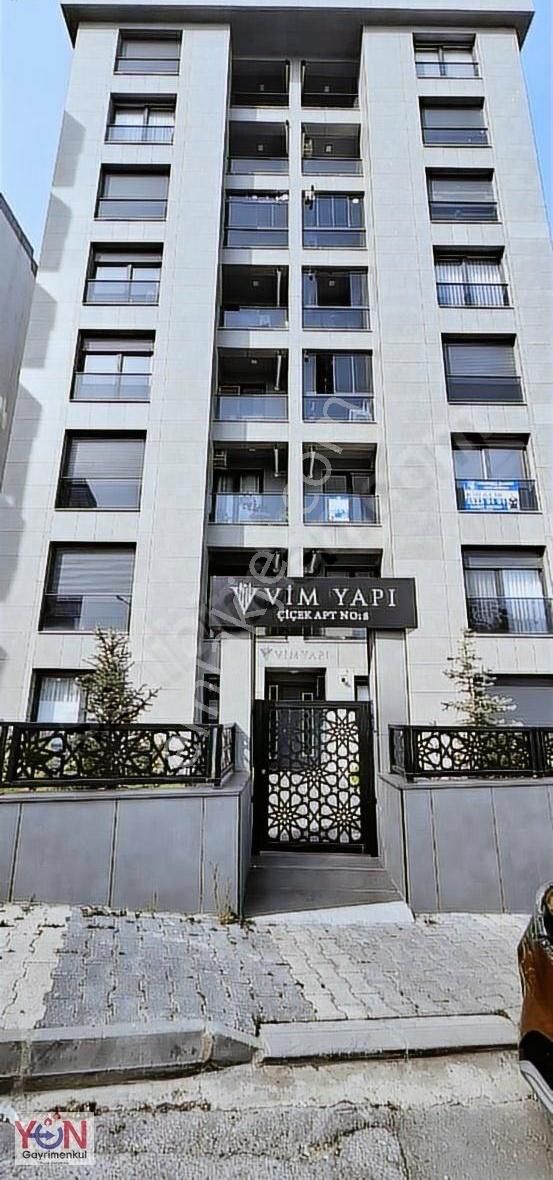 Kartal Petroliş,de 3+1 Lüx Mimari Tasarım Bahçe Kullanımlı Daire