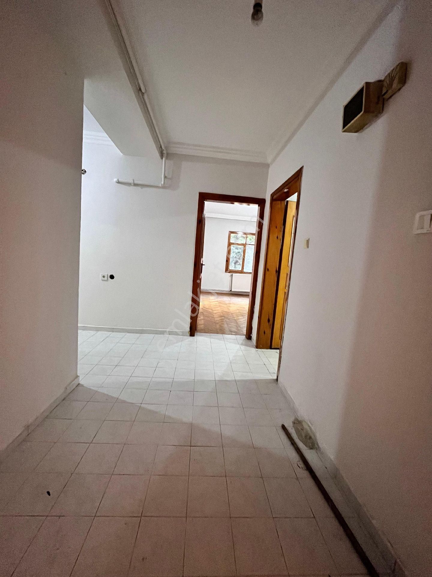 Sahibinden Adnan Menderes Ana Cadde Üzeri 3+1 Yüksek Giriş Fırsat Daire