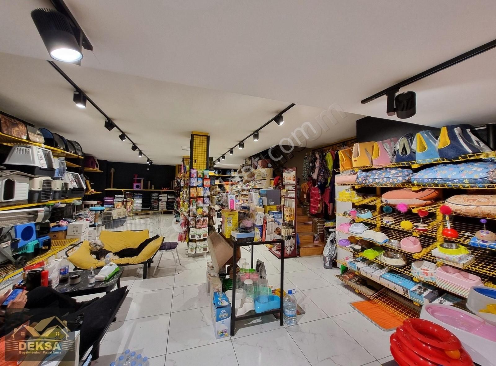 İzmit Merkez De Cadde Üzerinde Satılık 280 M2 Dükkan - Görsel 3