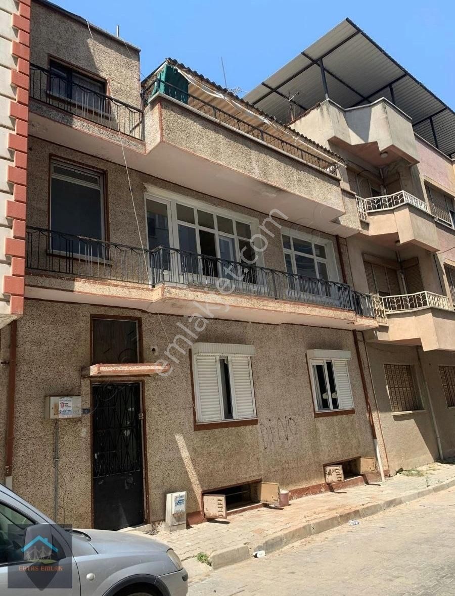 Ertaş Emlak'tan Müstakil 2 Katli Daire İstiklal Mahallesi
