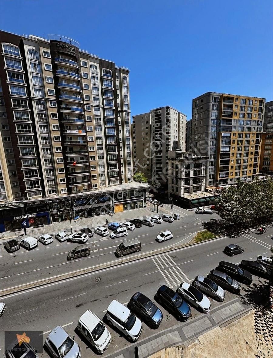Metrobüse 2 Dk Beycenter İş Merkezi 1+1 Eşyalı Home Ofise Uygun