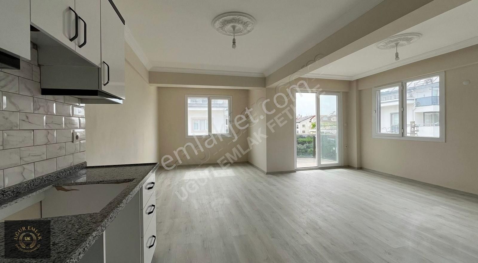 Uğur'dan Menteşeoğlu Mah. 2+1 3. Kat Satılık Dubleks Daire