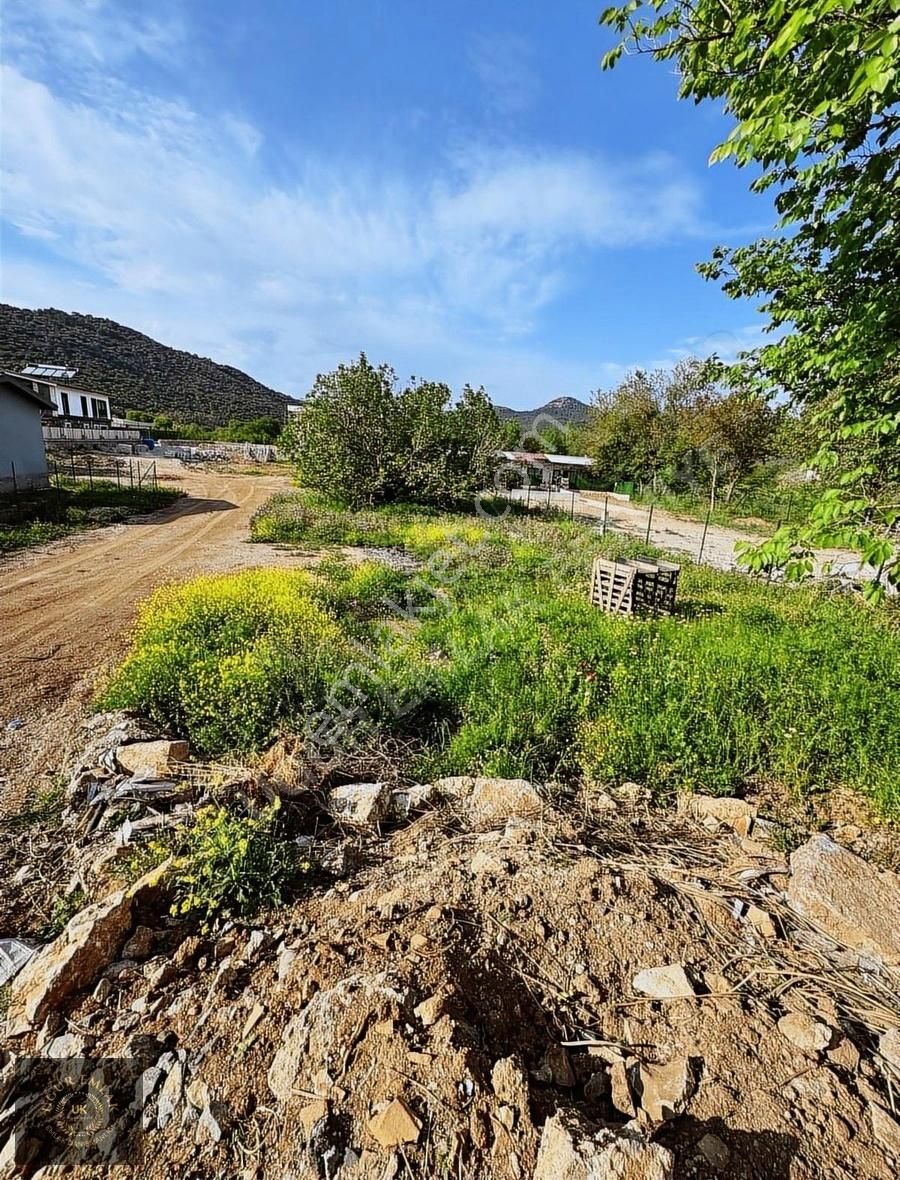 Uğur'dan Kayaköy'de 1568m2 Ana Yola Yakın Satılık Arsa