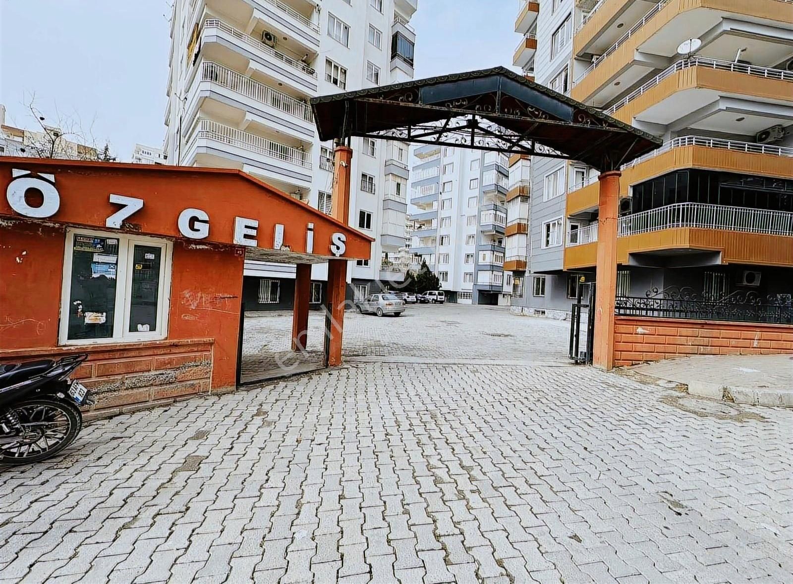 Sultan Emlaktan Ölgeliş Sitesinde C Blok 7.kat Satlık Acill