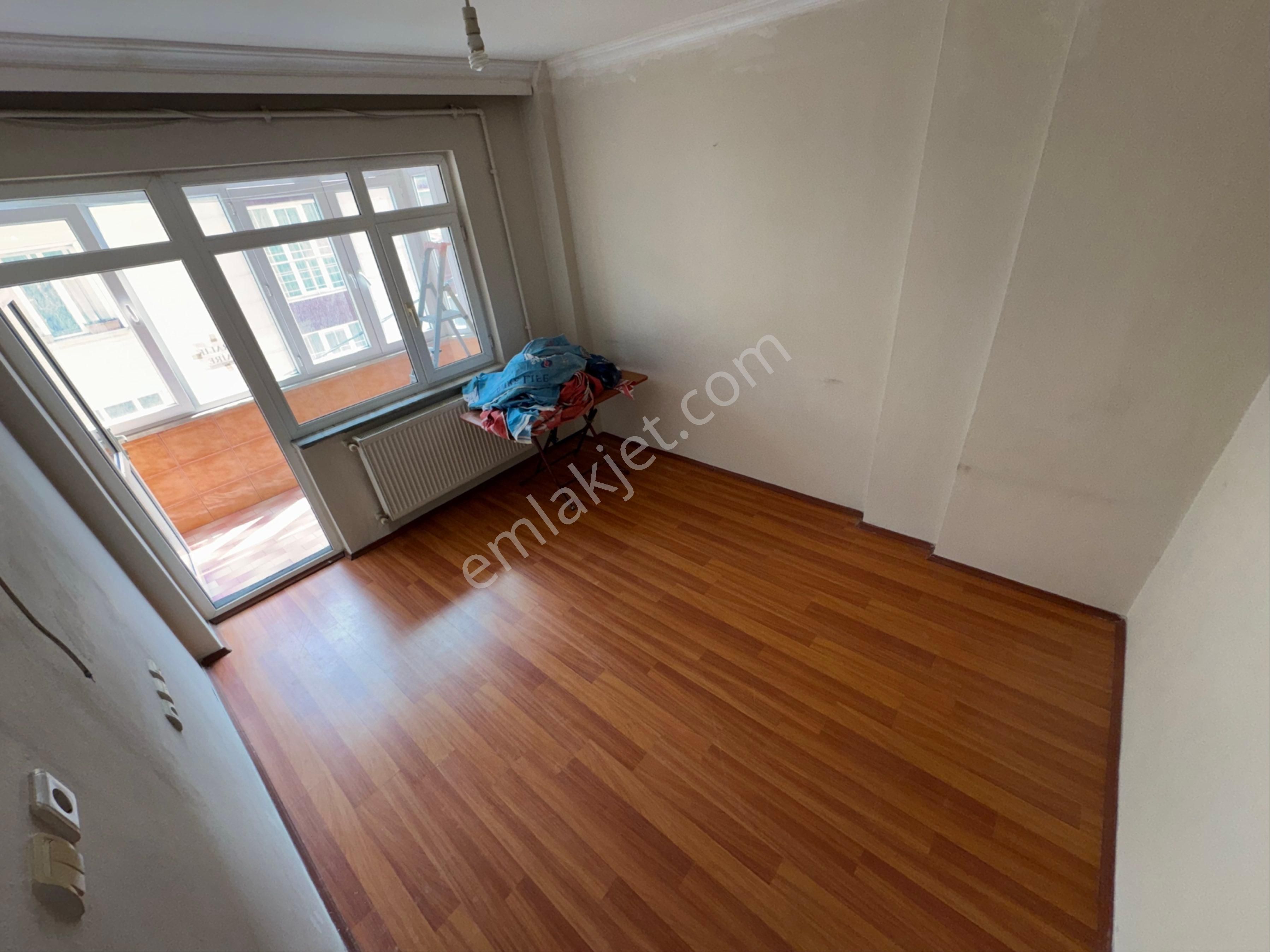 Zaferyapıgayrimenkulden Kiralık Daire 2.kat1+1 75m2 Aileyebekarbayanauygun İstanbusultangazigazimhde
