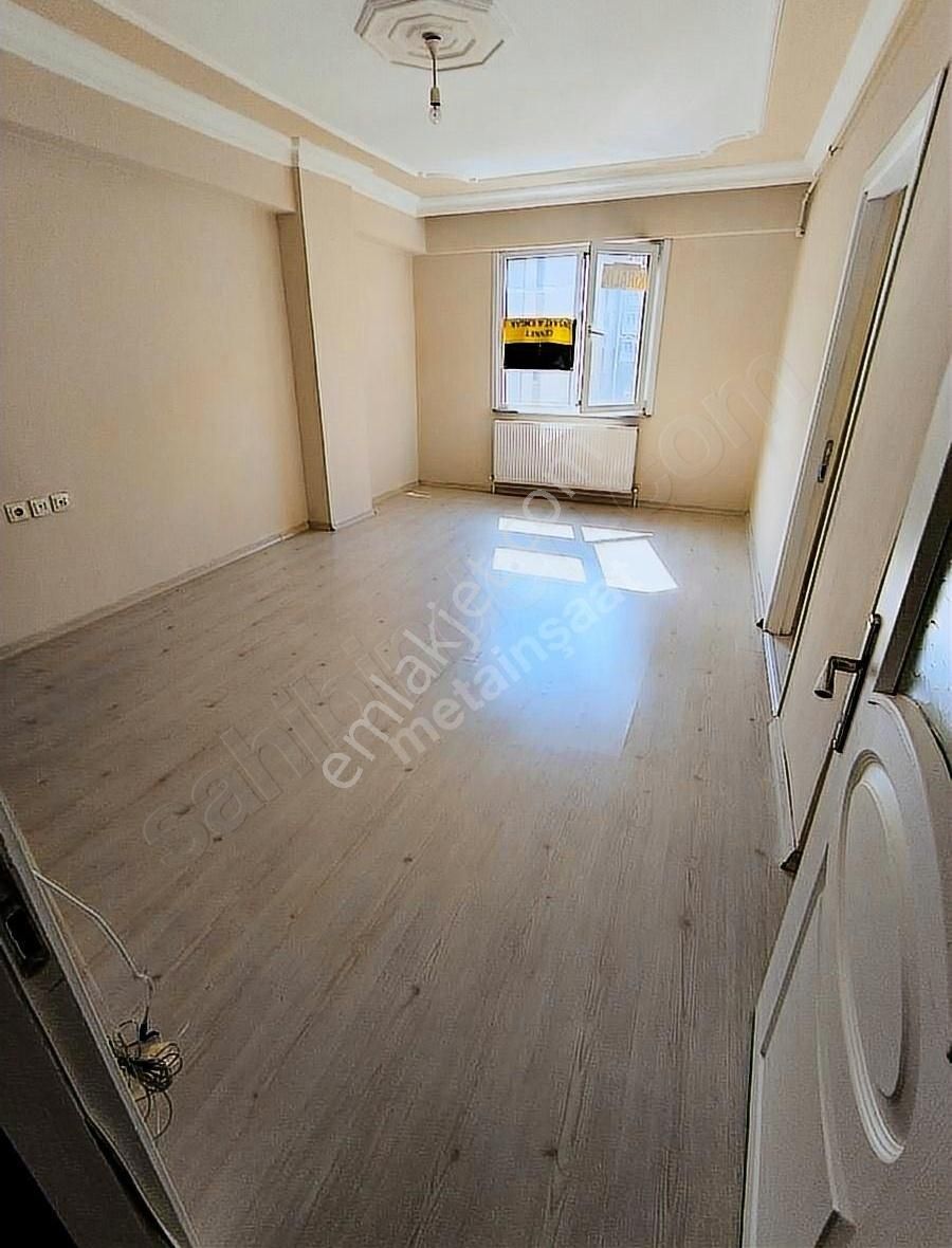 Küçükçekmece Gültepede Satılık 90.m2.daire.2+1-3.400.000.tl