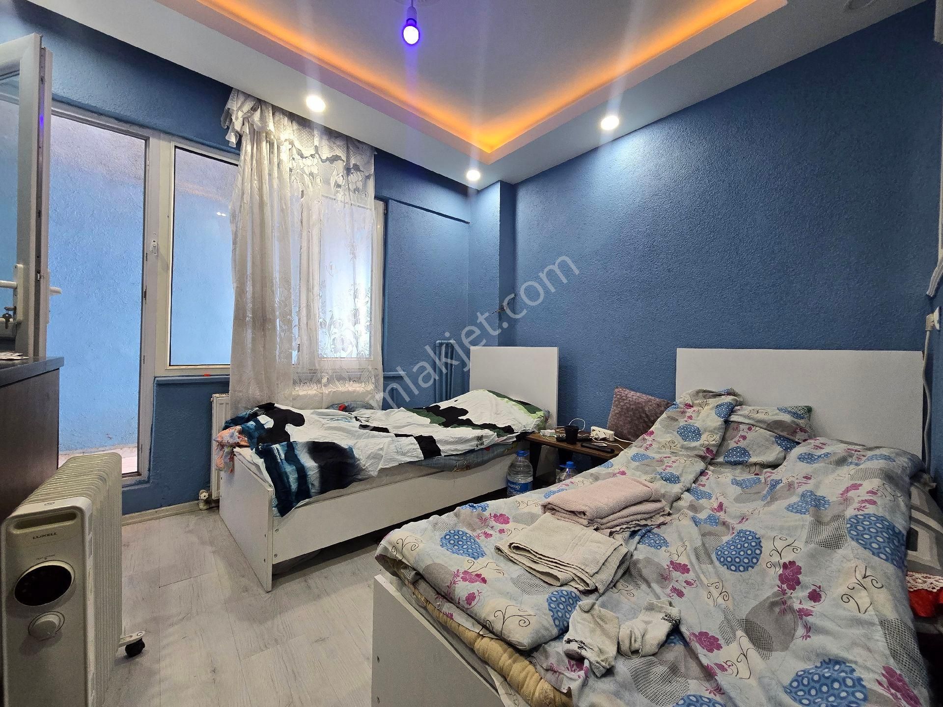 İkitelli Atatürkte Balkonlu 1+1 Yatırımlık 50m2 Bahçekat Daire