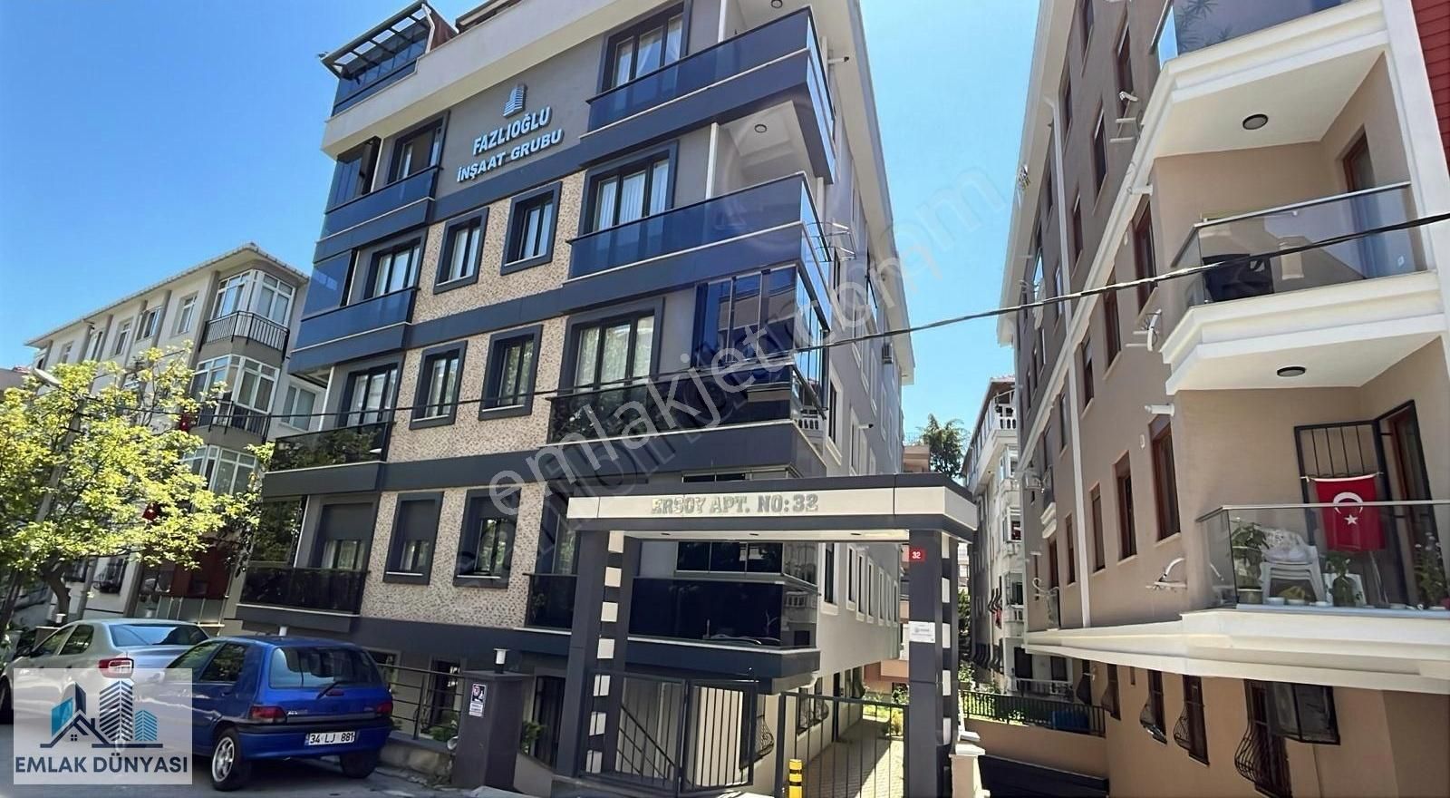 Emlak Dünyası Satılık Merkezi Konum Kapalı Otoparklı 2+1 Daire