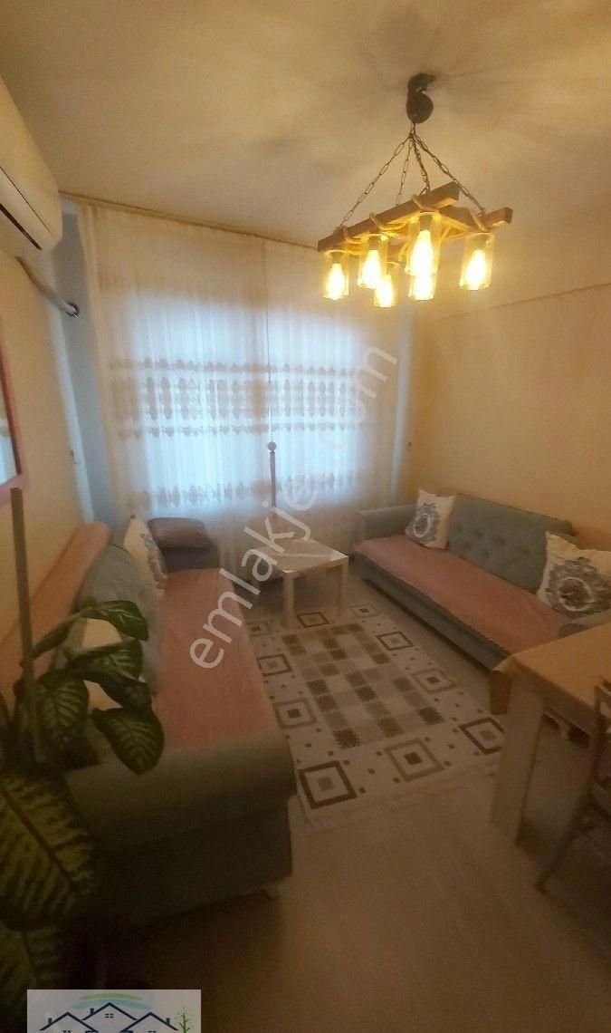 Beyoğlu Kasımpaşa Küçükpiyale Piyaledeğırmenı Sok Eşyalı Doğalgazlı 2+1 Daire Aile Apartmanı