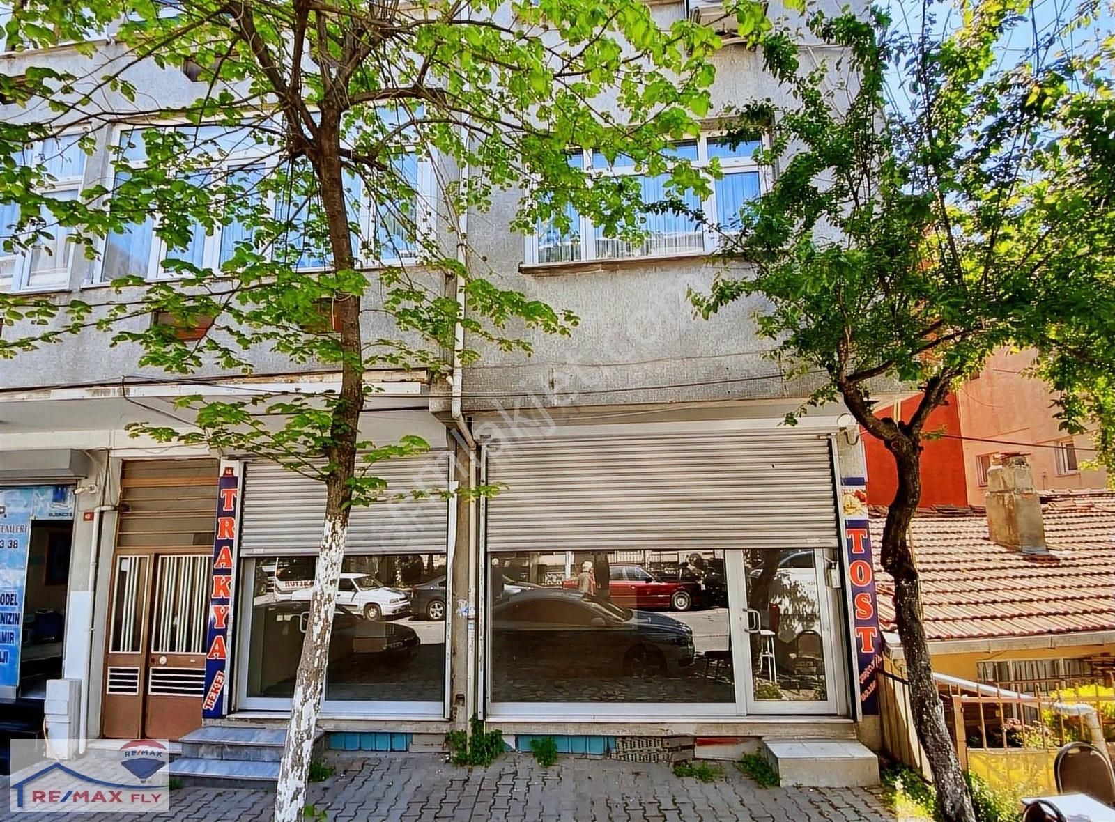 İşlek Sokak Üzerinde Görünür Lokasyon ! Kiralık Dükkan Fırsatı